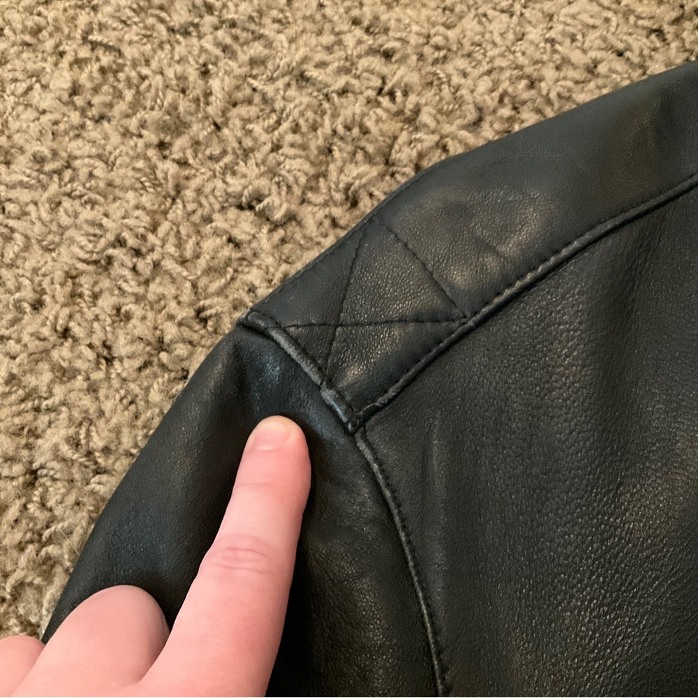 Women’s Vintage Early 90’s Black Leather Bomber Jacket-Zipper, Buttons, Pockets - Picture 13 of 16